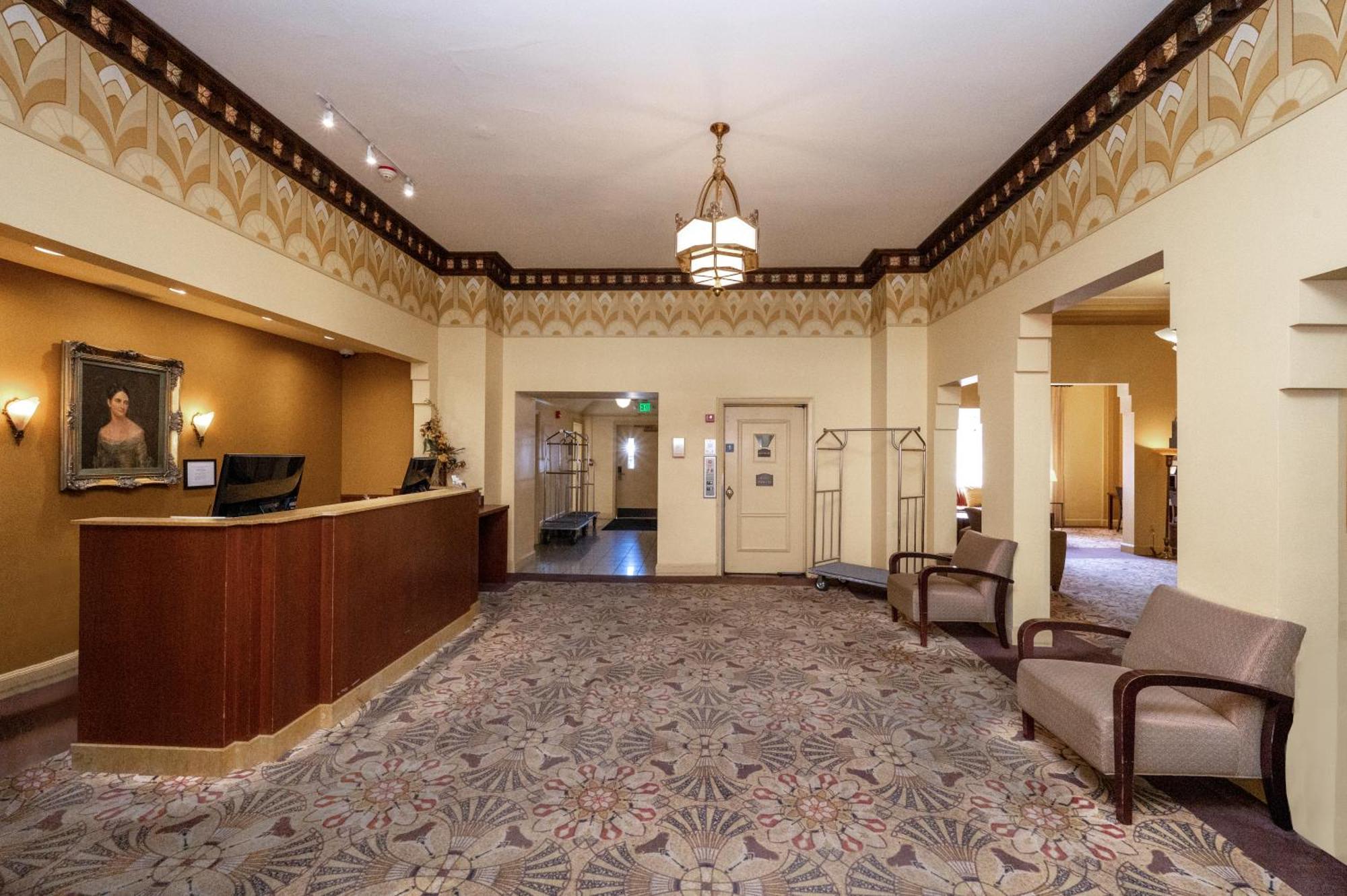 The Baroness Hotel Seattle Dış mekan fotoğraf
