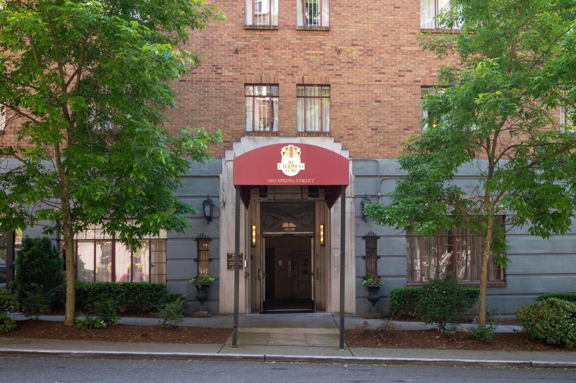 The Baroness Hotel Seattle Dış mekan fotoğraf