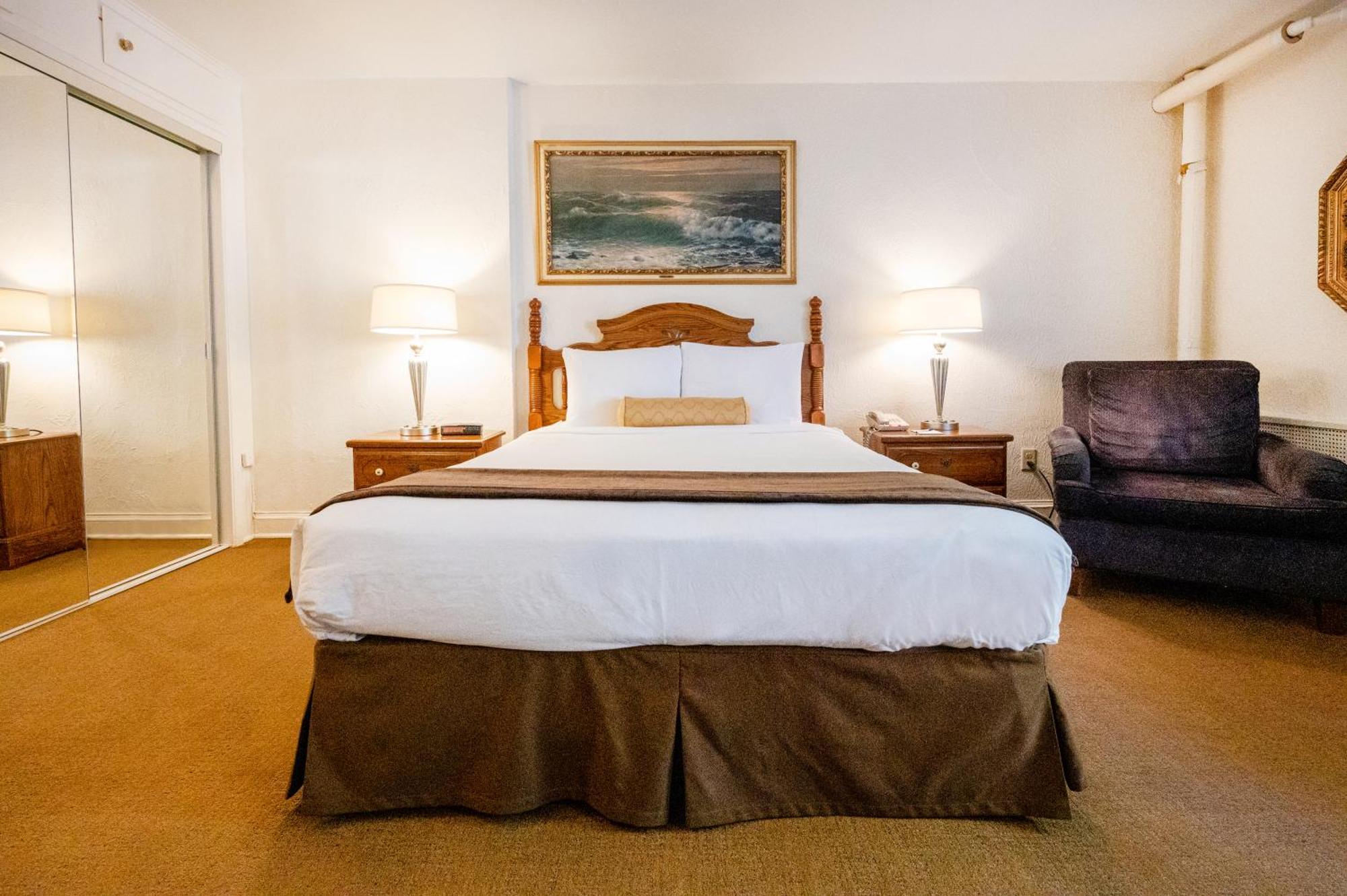 The Baroness Hotel Seattle Dış mekan fotoğraf