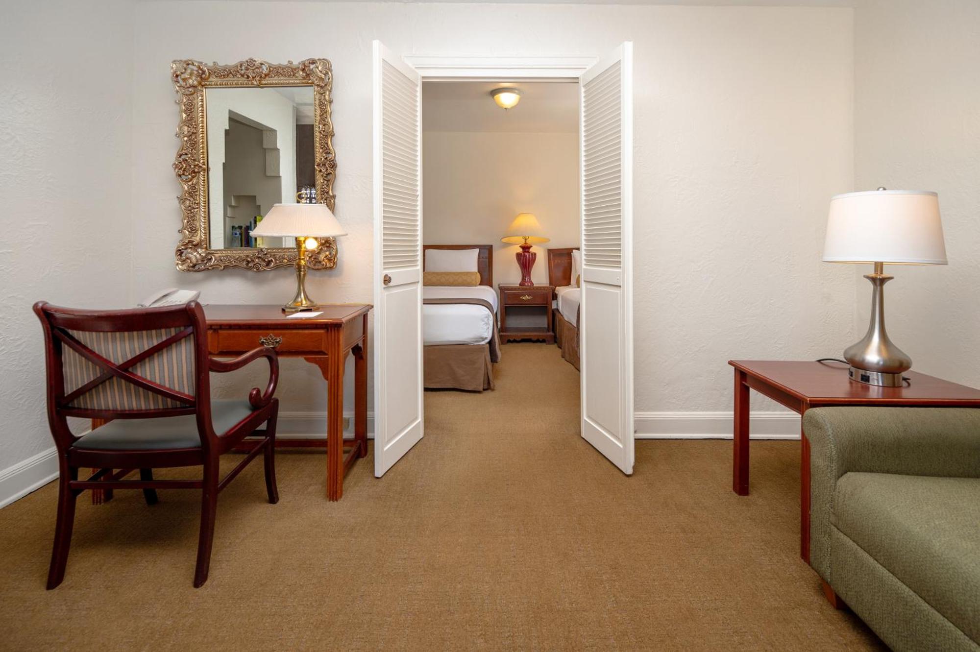 The Baroness Hotel Seattle Dış mekan fotoğraf